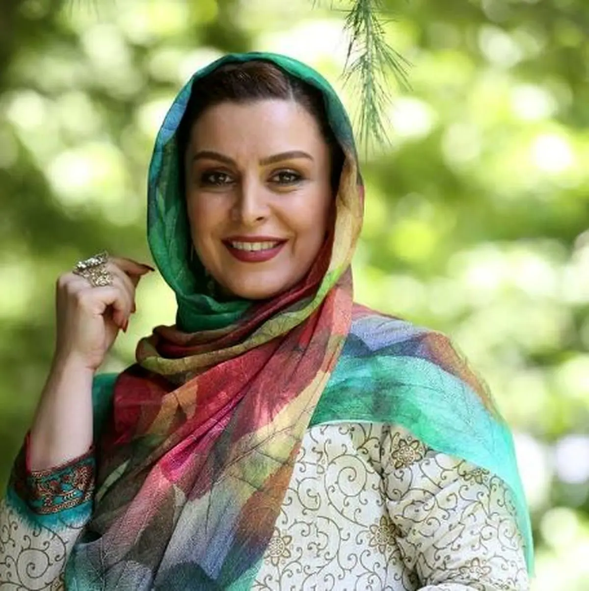 یادگاری های زندهیاد «ماهچهره خلیلی» به موزه سینما اهدا شد /عکس