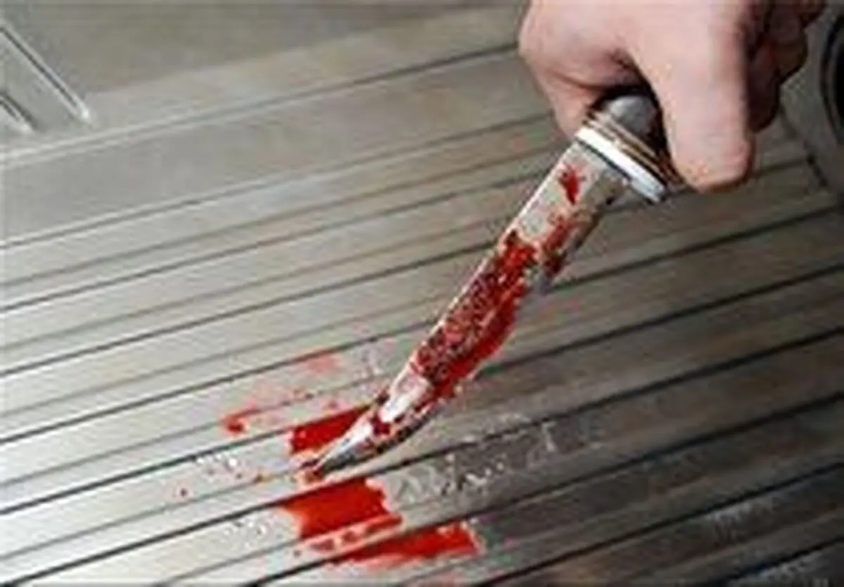 
قتل همسر هنگام خیاطی
