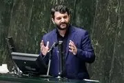 تحریم‌ها مثل بچه‌ی ۱۰ساله برابر اقتصاد پهلوان ایران است 