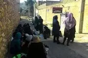 آموزش رایگان در خیابان و روی موکت در گچساران+ تصاویر 