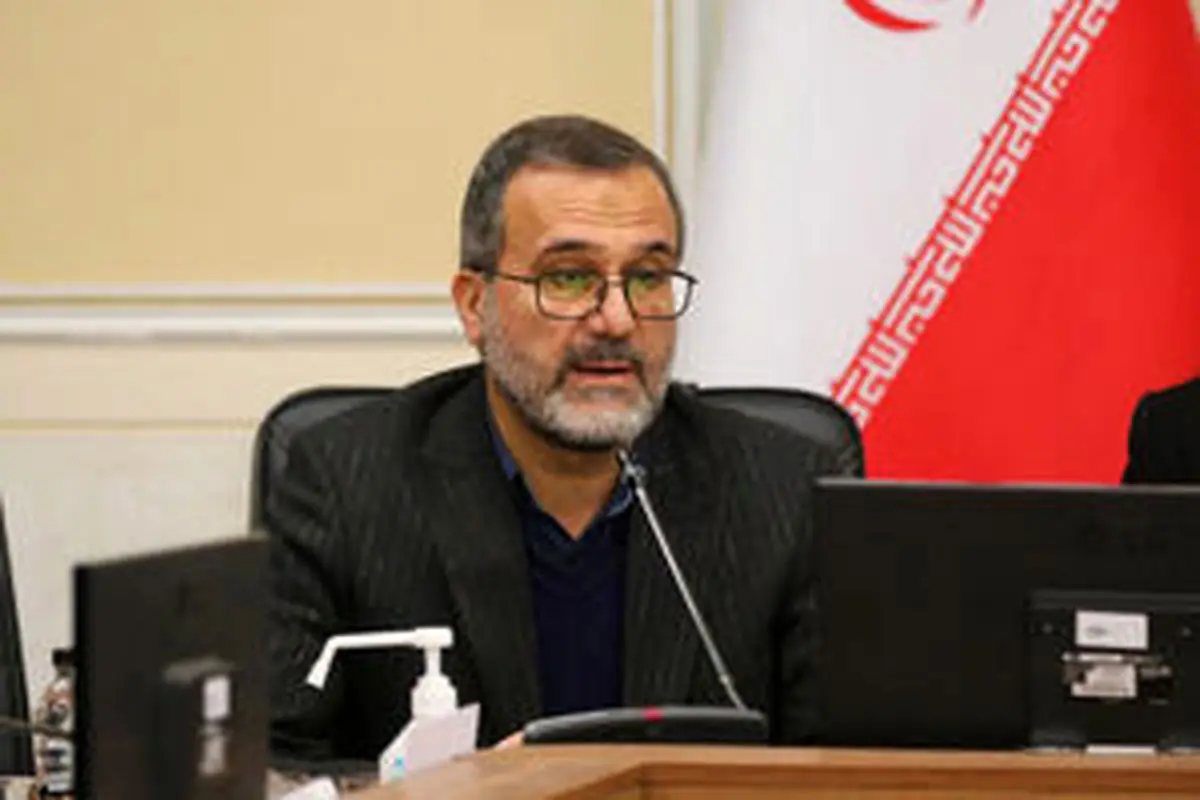 حمله جنگنده‌های دشمن به یک شهر بازی در اصفهان