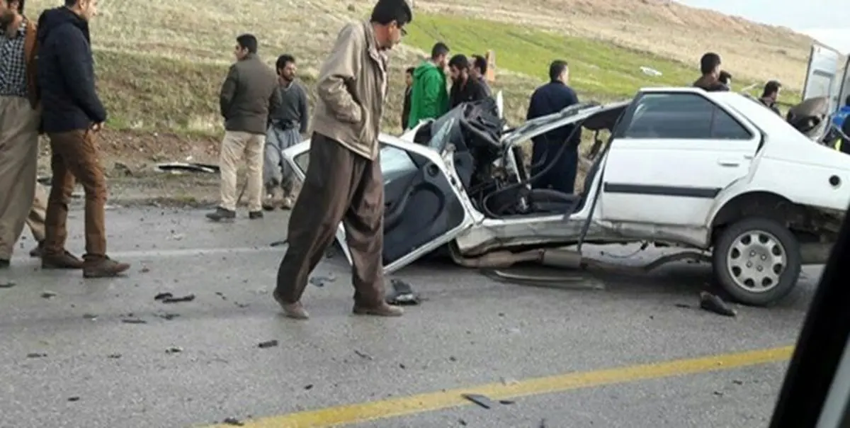 برخورد سواری پژو با اتوبوس در محور دهدز-ایذه
