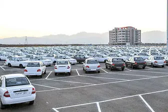 منصوری: فروش فوری خودروسازان متوقف شود