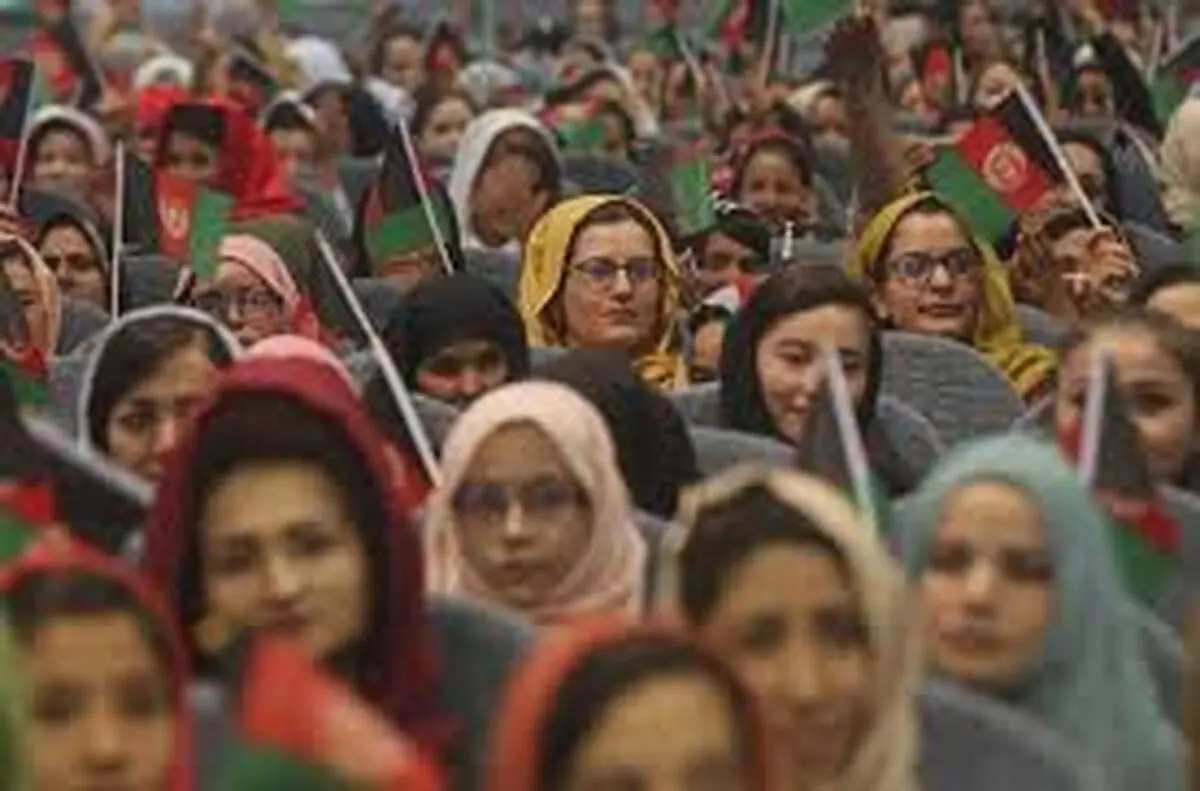 واکنش بانوان افغانستانی به حذف تابلوی وزارت زنان