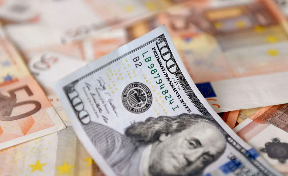 پیش‌بینی نرخ دلار تا پایان سال ۱۴۰۲