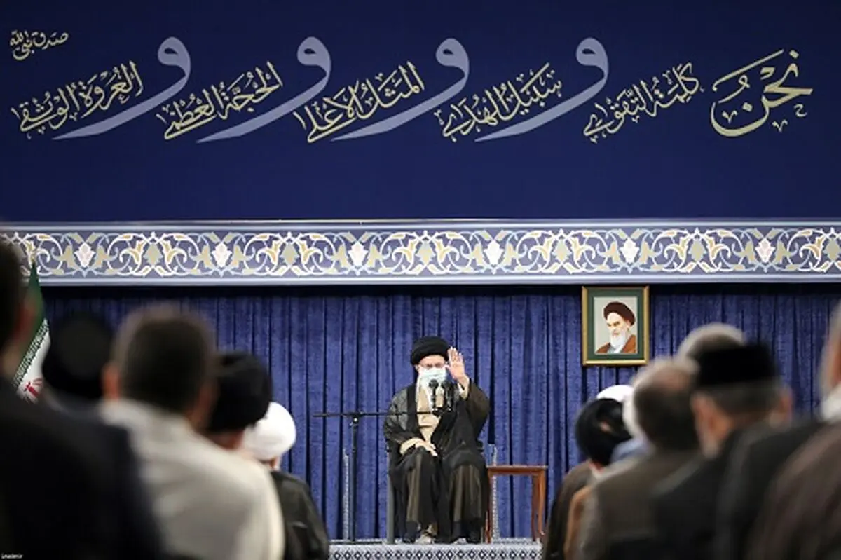 جمهوری اسلامی با الهام از اهل‌بیت اژدهای هفت‌سر استکبار را عقب راند و پیشرفت کرد