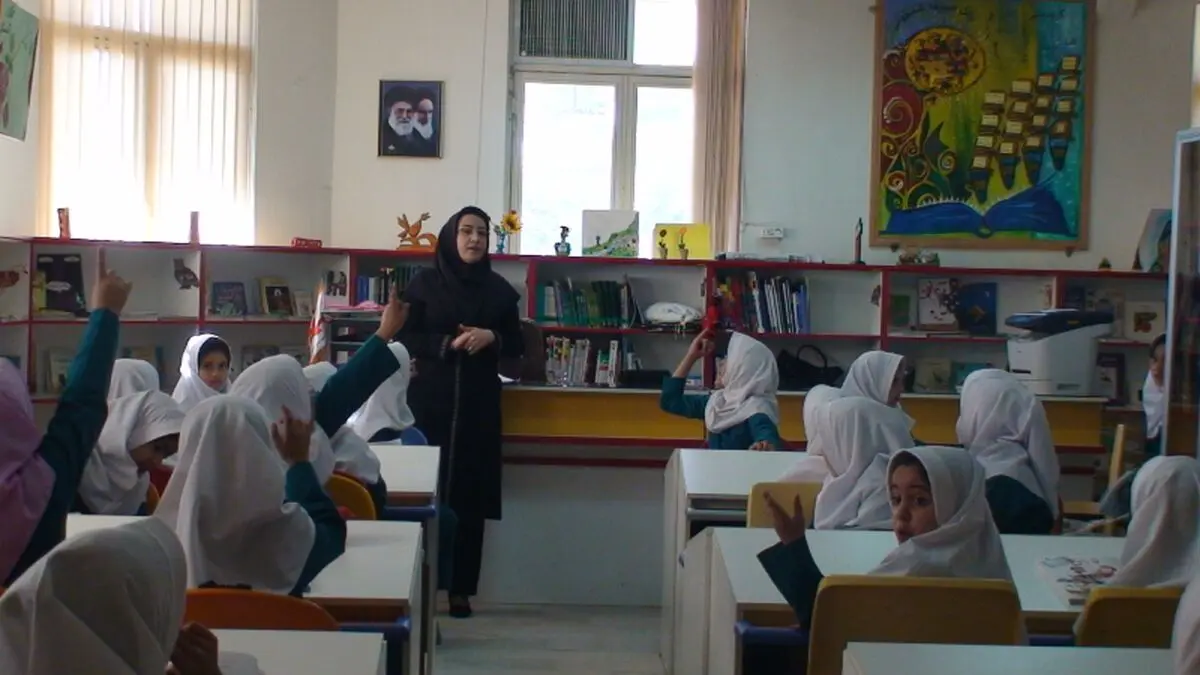  اخذ کمک‌های مردمی در مدارس دولتی مجاز است؟