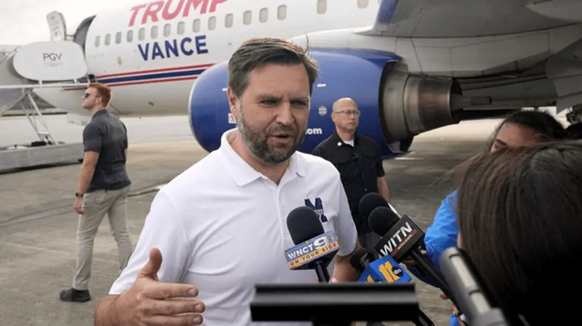 معاون ترامپ به قتل تهدید شد