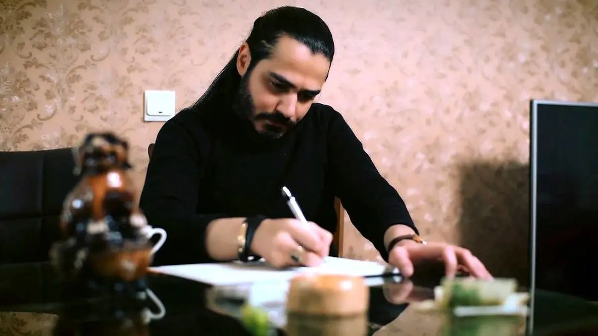 باید در جهت گسترش فرهنگ ملی در تلاش باشیم
