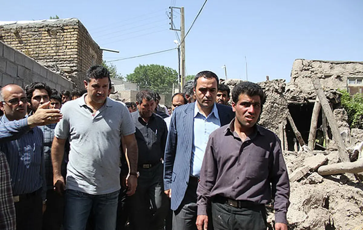 علی دایی: آدم سیاسی نیستم، سرم به کار خودم گرم است