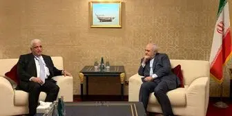 دیدار مشاور امنیت ملی عراق با ظریف در حاشیه نشست «فروم دوحه» 