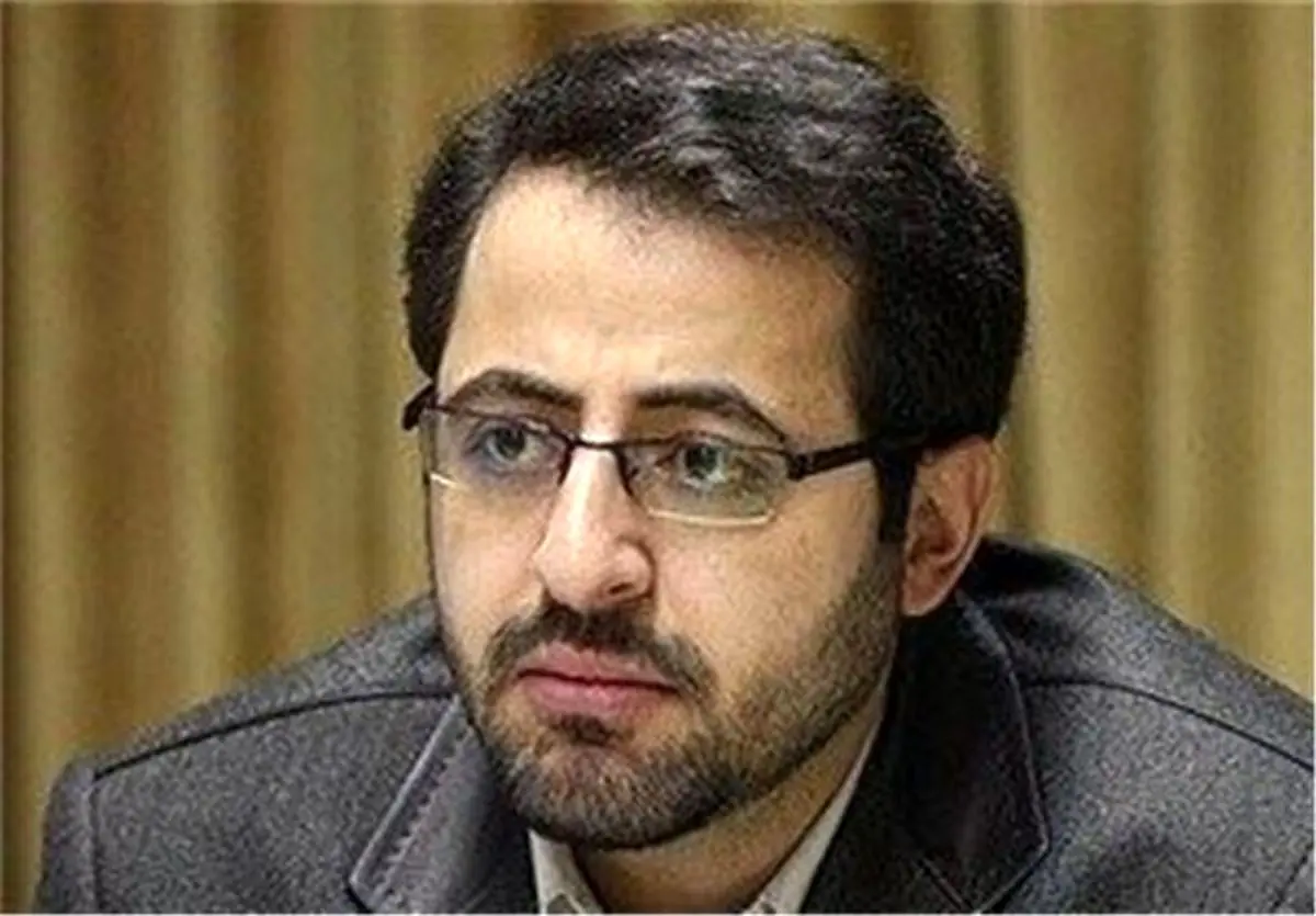 فاضل نظری: جشنواره داستان انقلاب پنهانکاری ندارد