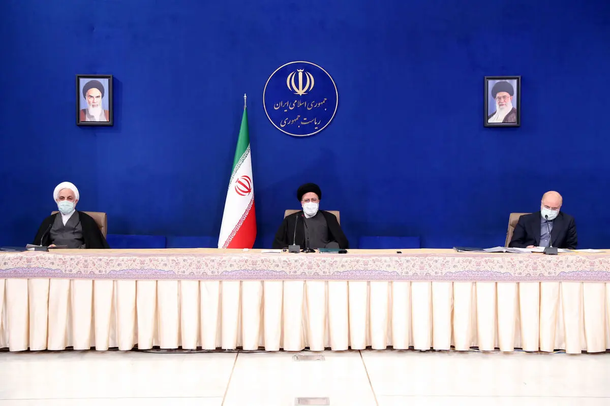 تاکید سران قوا بر استفاده از منابع مولدسازی برای تقویت سرمایهگذاری