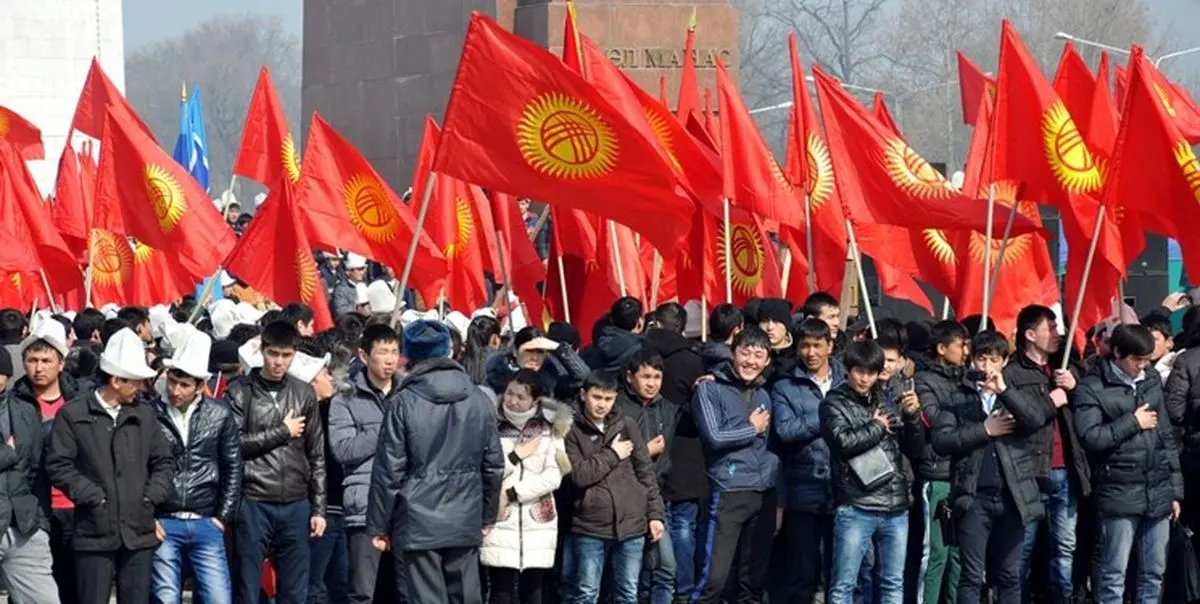 برگزاری تجمع صلح آمیز در میدان «آلاتو» شهر «بیشکک»
