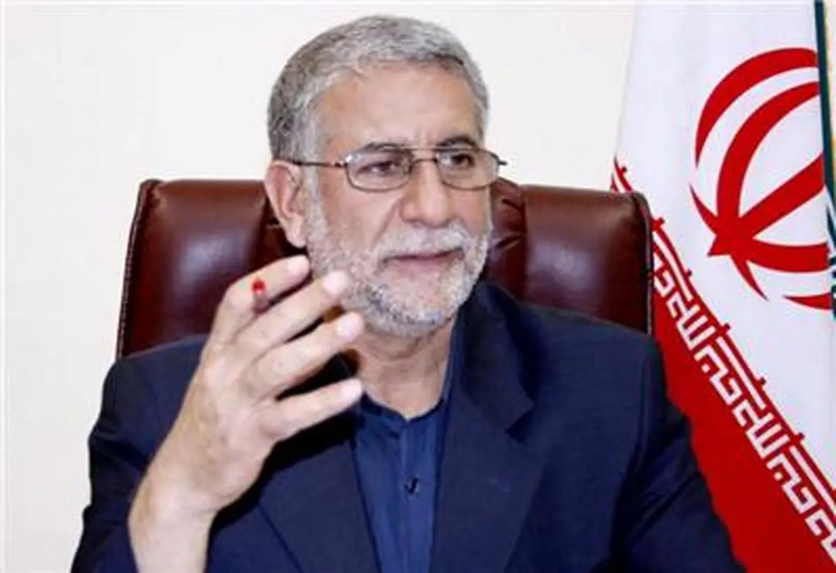 باید با حرام خواران، دانه درشتها و آقازادهها برخورد قاطع کنند