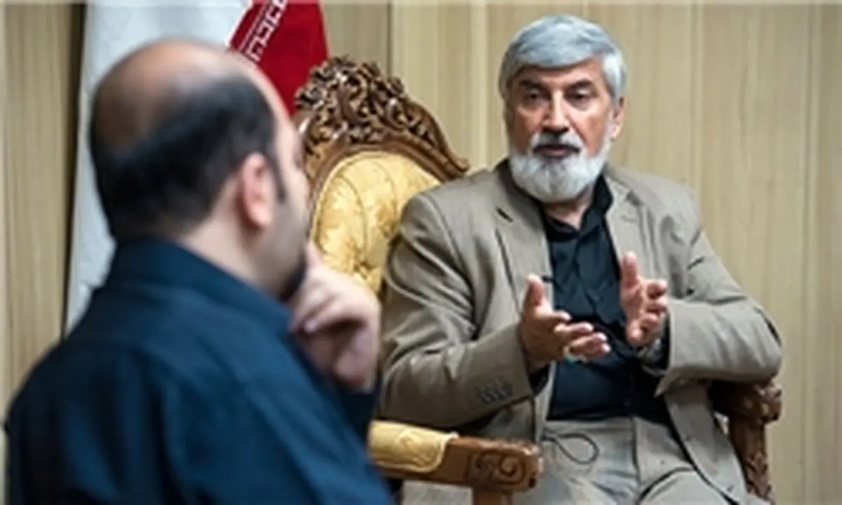 دولت می‌خواهد توجه مردم را از مساله اقتصاد به مساله فرهنگ تغییر دهد
