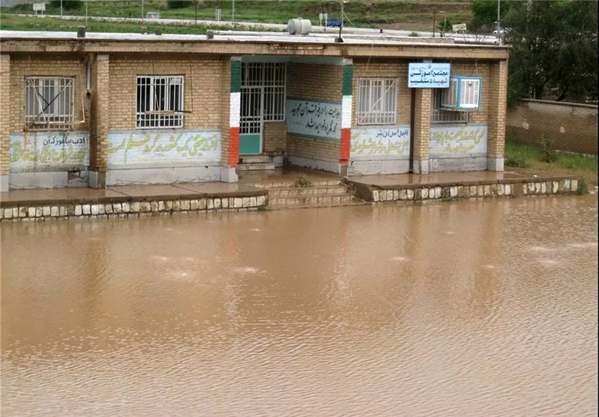بیش از ۵۰۰ فقره تسهیلات نوسازی و بازسازی مسکن به سیلزدگان لرستانی اعطا شد