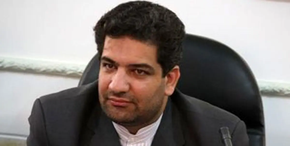 روحالله سلگی به نفع جریان انقلاب از کاندیداتوری انتخابات مجلس انصراف داد