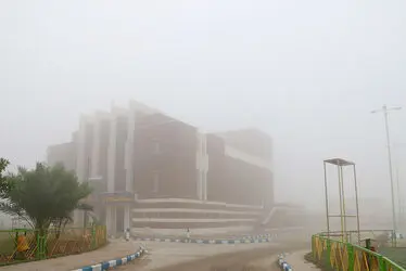 بندر مه آلود