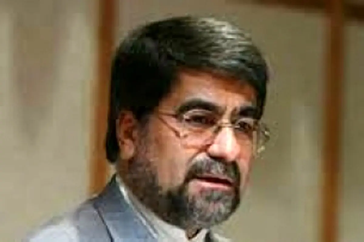 در مقابل مجوزها ایستادگی میکنیم