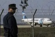 لحظه آزادی سرنشینان هواپیمای ربوده شده مصری+فیلم 