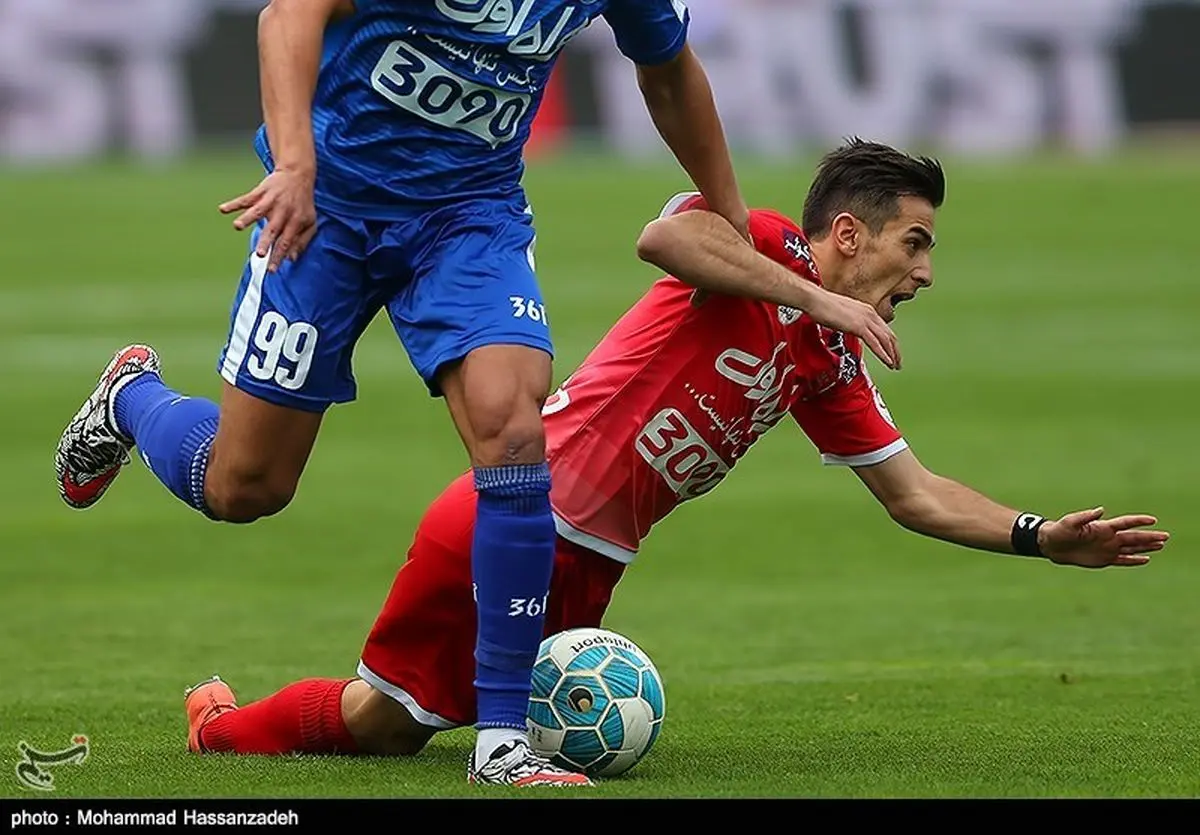 واکنش احمدزاده به شایعه فرارش