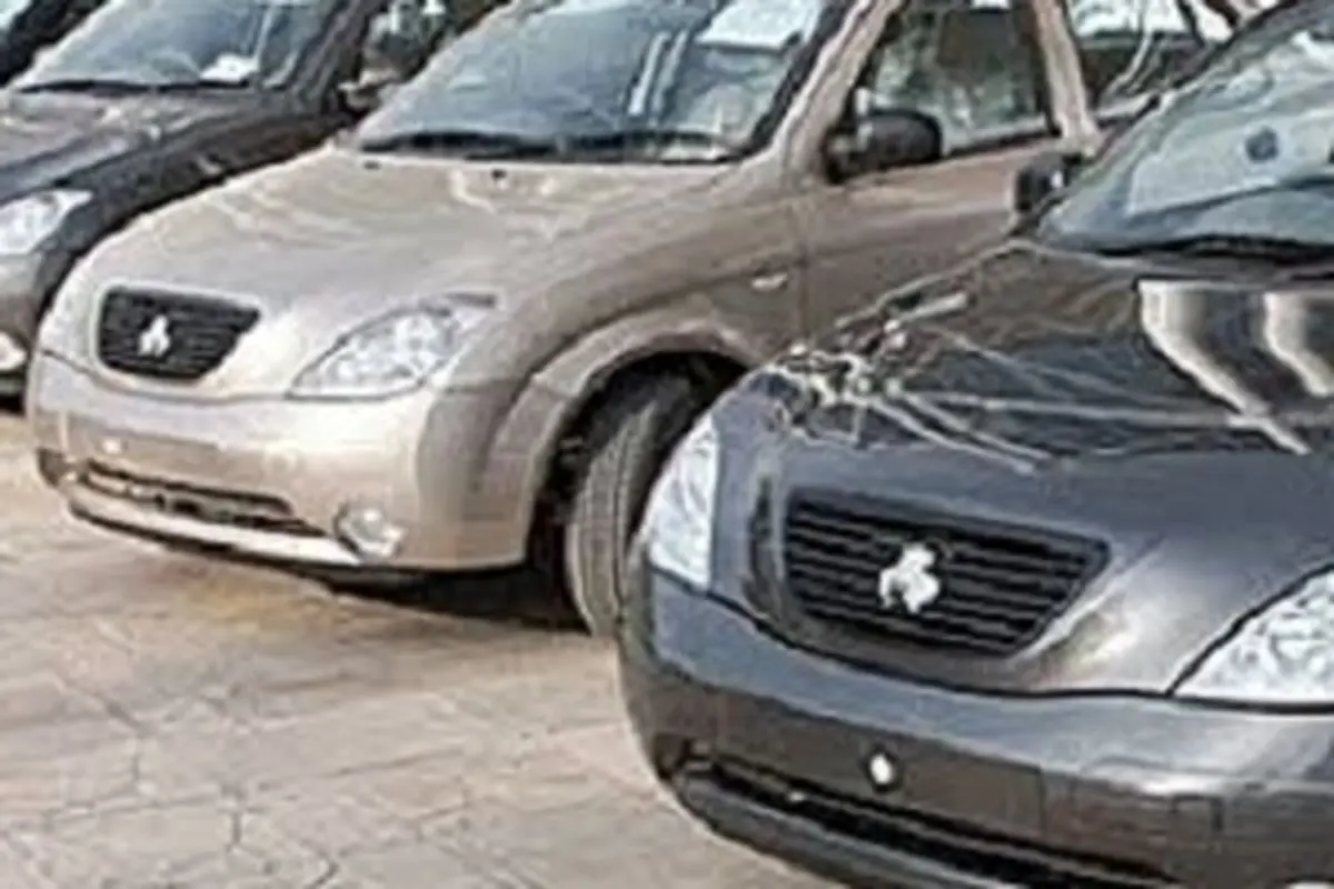 یک بام و دو هوای دولت در قیمتگذاری خودرو