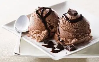 کشف دلیل علاقه دختران به بستنی و شکلات!