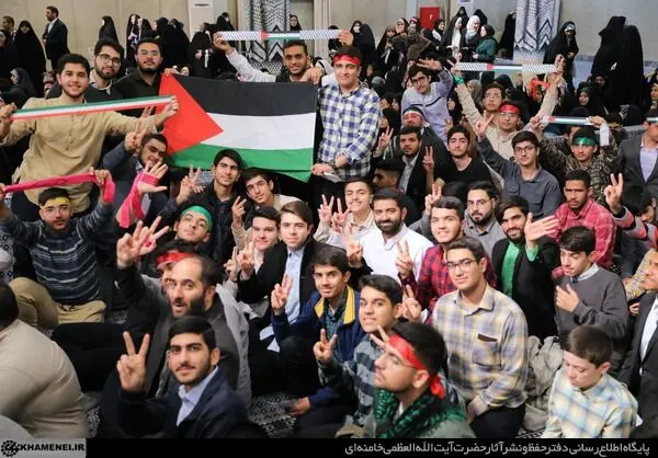 دیدار دانش‌آموزان و دانشجویان با  رهبر انقلاب/گزارش تصویری