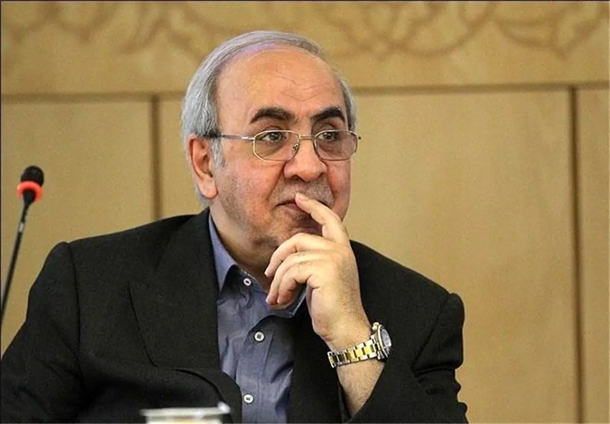 انتقاد معاون آقای وزیر از عملکرد رنو