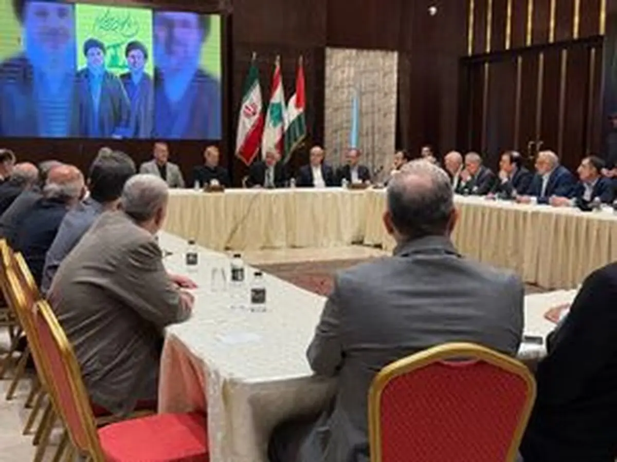 
دیدار لاریجانی با گروه‌های سیاسی فلسطینی و لبنانی
