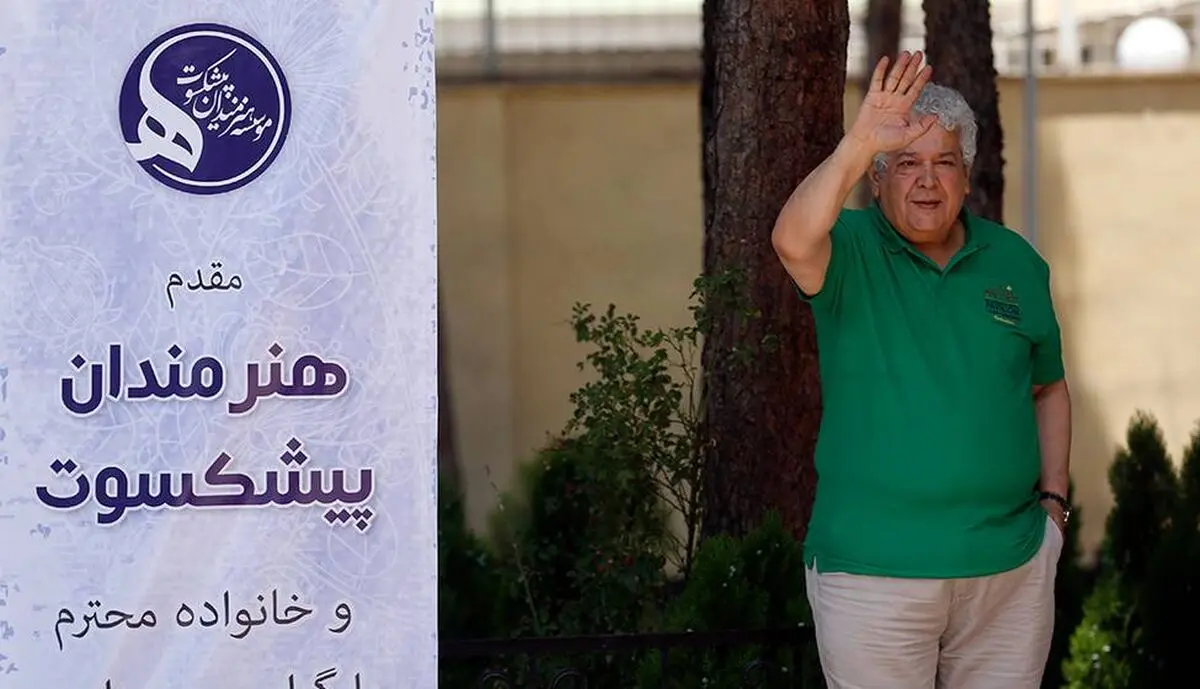 رضا فیاضی: چهار دوز واکسن زدم اما بازهم به خاطر کرونا در بیمارستان بستری‌ام!