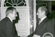 راز رابطه شاه با خاندان فوق ثروتمند آمریکا