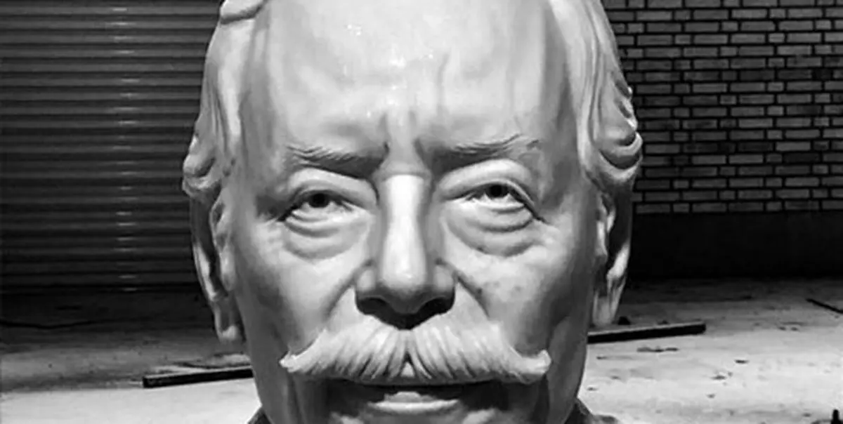 رونمایی از سردیس جدید مرحوم مشایخی
