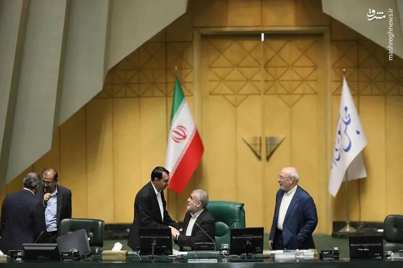 جلسه علنی مجلس در یکشنبه ۲۰ فروردین۱۴۰۲/گزارش تصویری