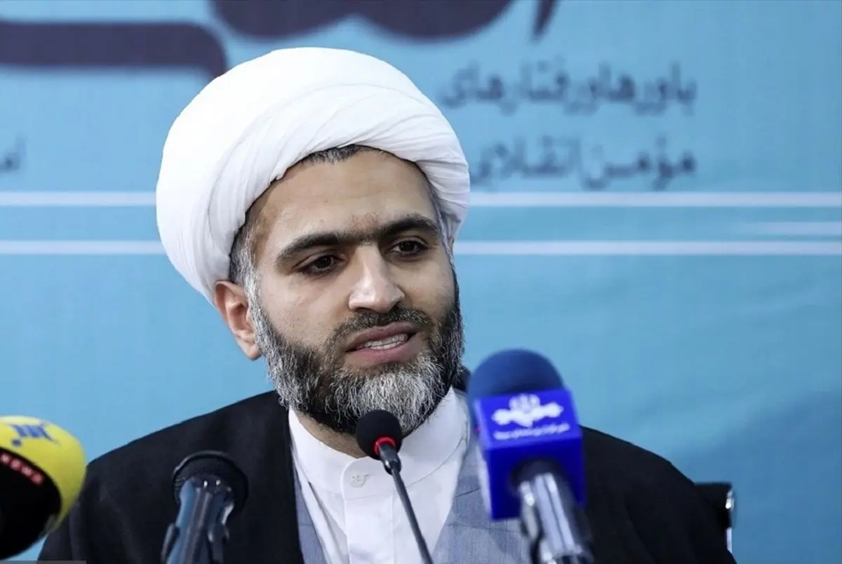 حجاب ضرورت دین است و نمی توان کوتاه آمد
