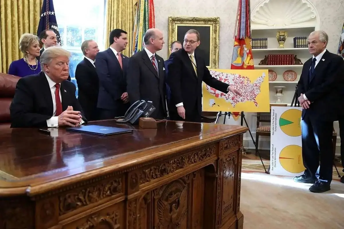 مشاوران ترامپ به‌شدت نگران تبعات اقتصادی جنگ ایران هستند