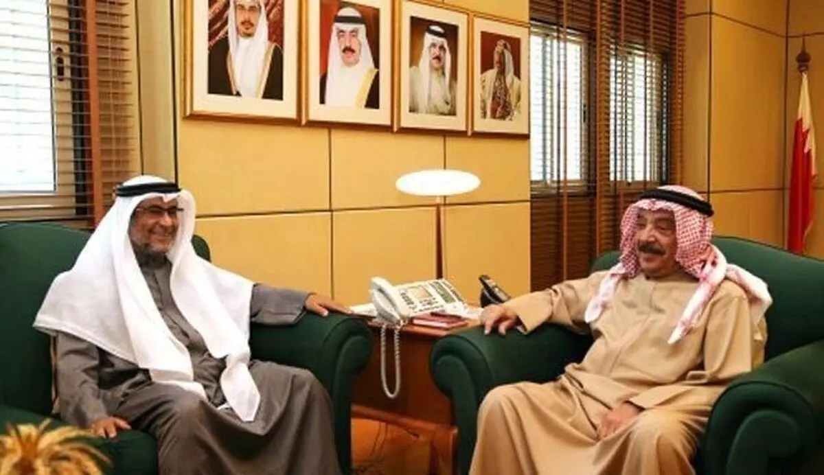 رئیس سلفی‌ها، مشاور دربار آل‌خلیفه