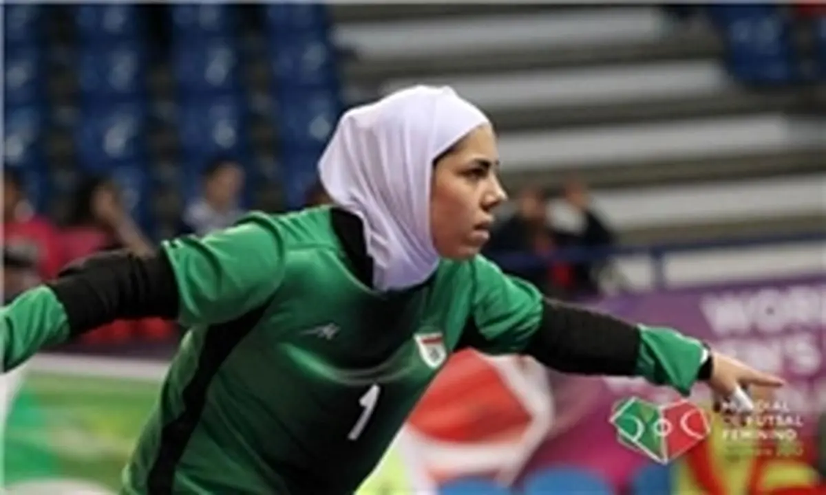 من پرسپولیسی هستم و امیدوارم جمعه برنده باشد