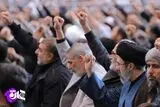 تصویری از حضور رهبر انقلاب در نمازجمعه نصر