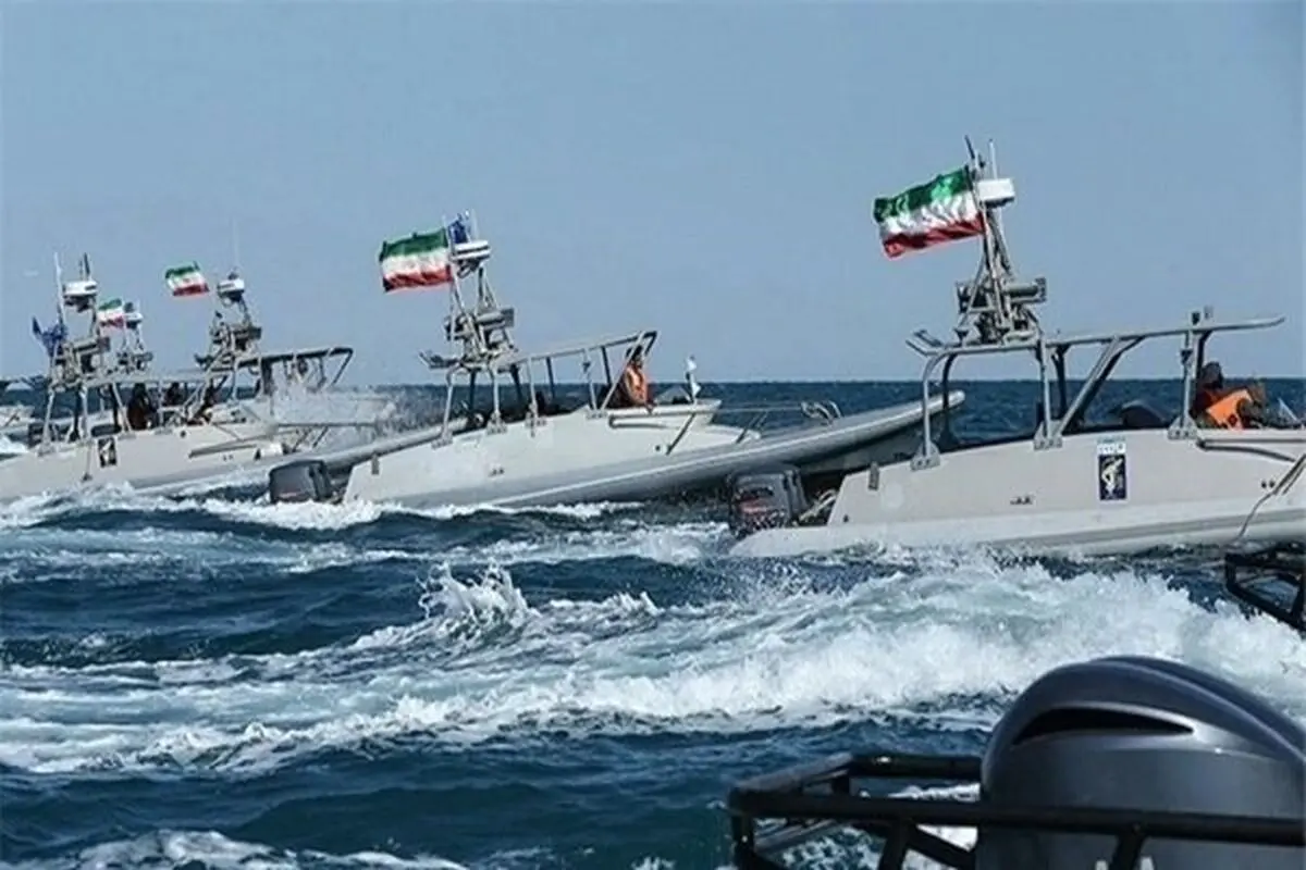 قایق‌های تندروی نظامی ایران با سرعت ۲۰۳ کیلومتر