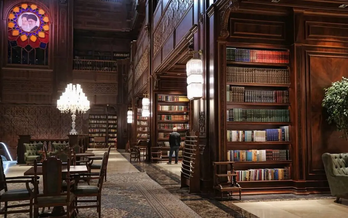 کتابخانه‌ ای بدون کتابِ کاغذی 