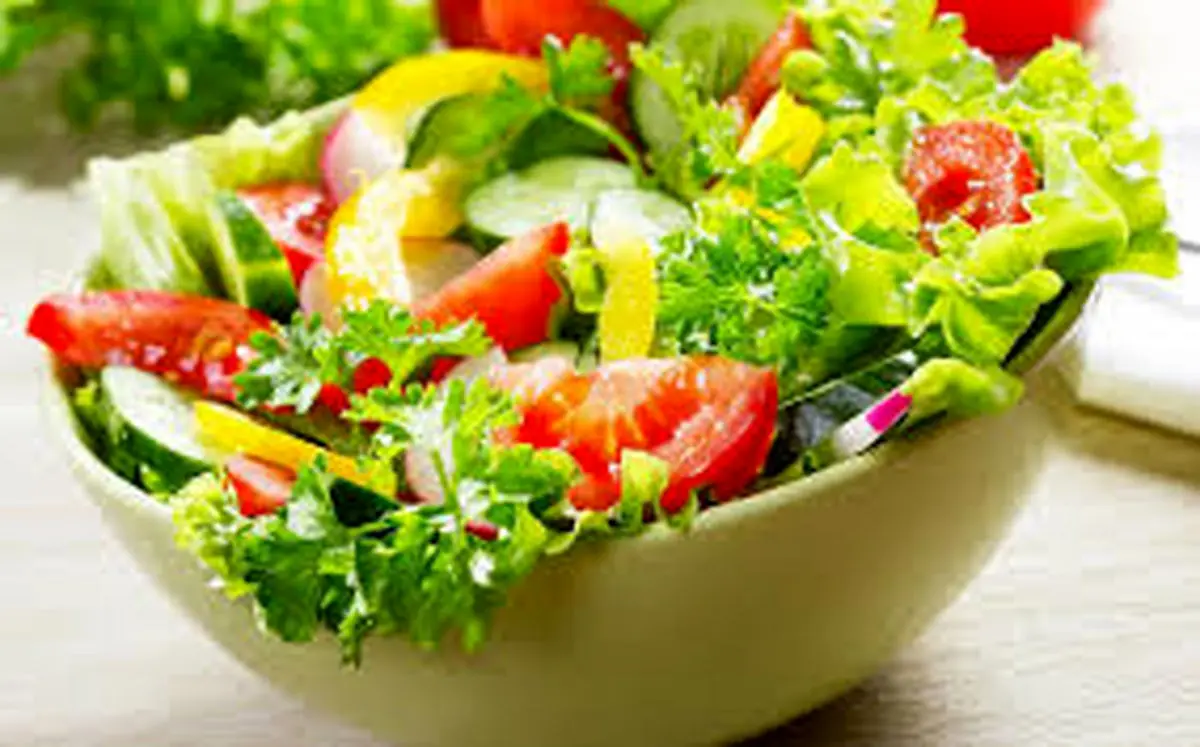 با مصرف سالاد چه اتفاقی در بدن ما رخ میدهد؟