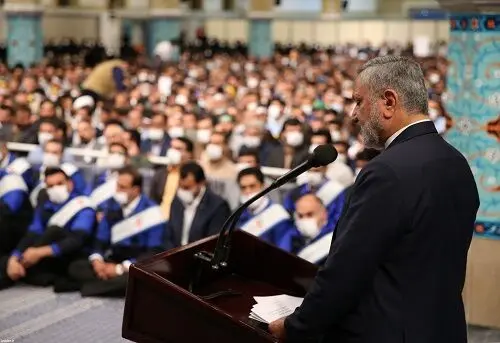 جمعی از کارگران با رهبر معظم انقلاب دیدار کردند/گزارش تصویری