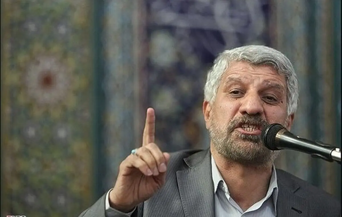  مرثیه‌خوانی حاج صادق آهنگران در سوگ امام شهید