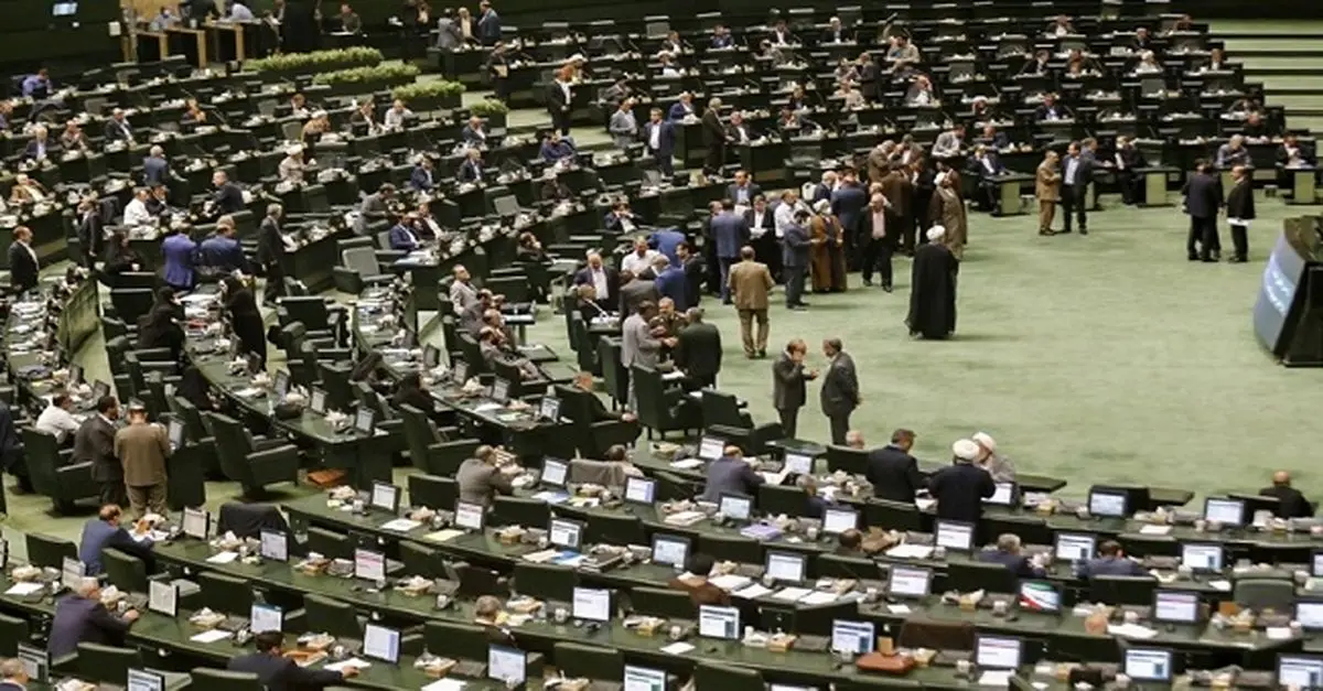 طرح مجلس برای ممنوعالخروج کردن دانشجویان هنجارشکن