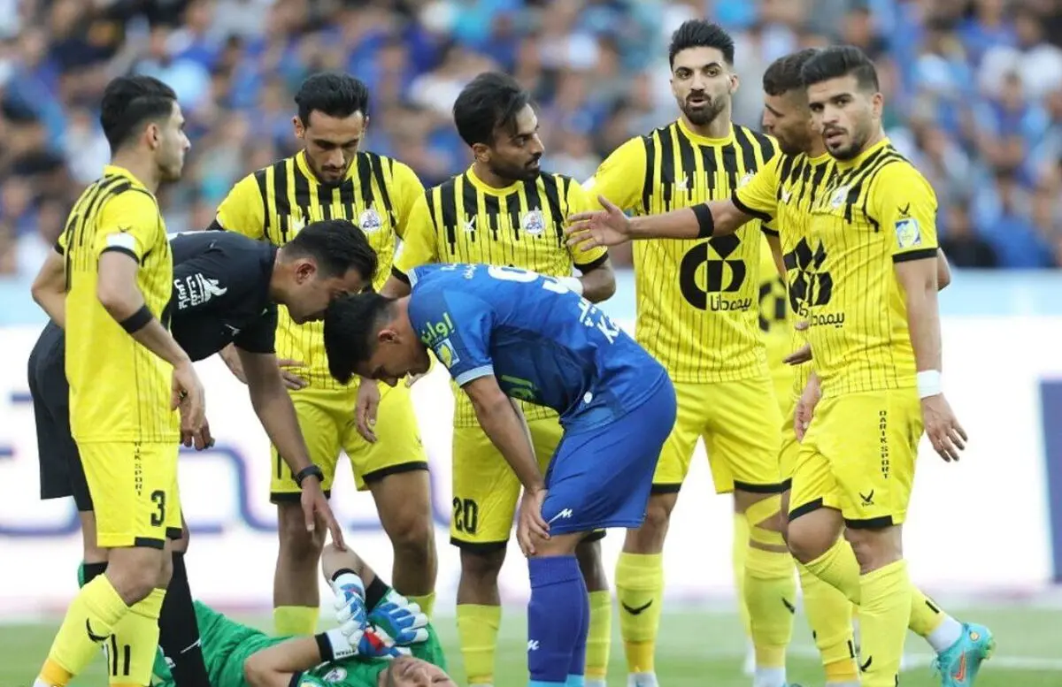 اشکش: مقابل سپاهان برای خودمان می‌جنگیم، نه استقلال و پرسپولیس
