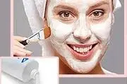 از بین بردن لکه‌های صورت با خمیردندان؛ ماسک خمیردندان چیست؟