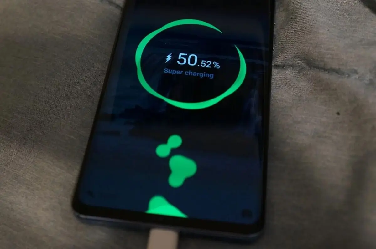 چرا گوشیHuawei P30 Pro انتخاب بهتری نسبت به سامسونگ اس ۱۰ پلاس است؟