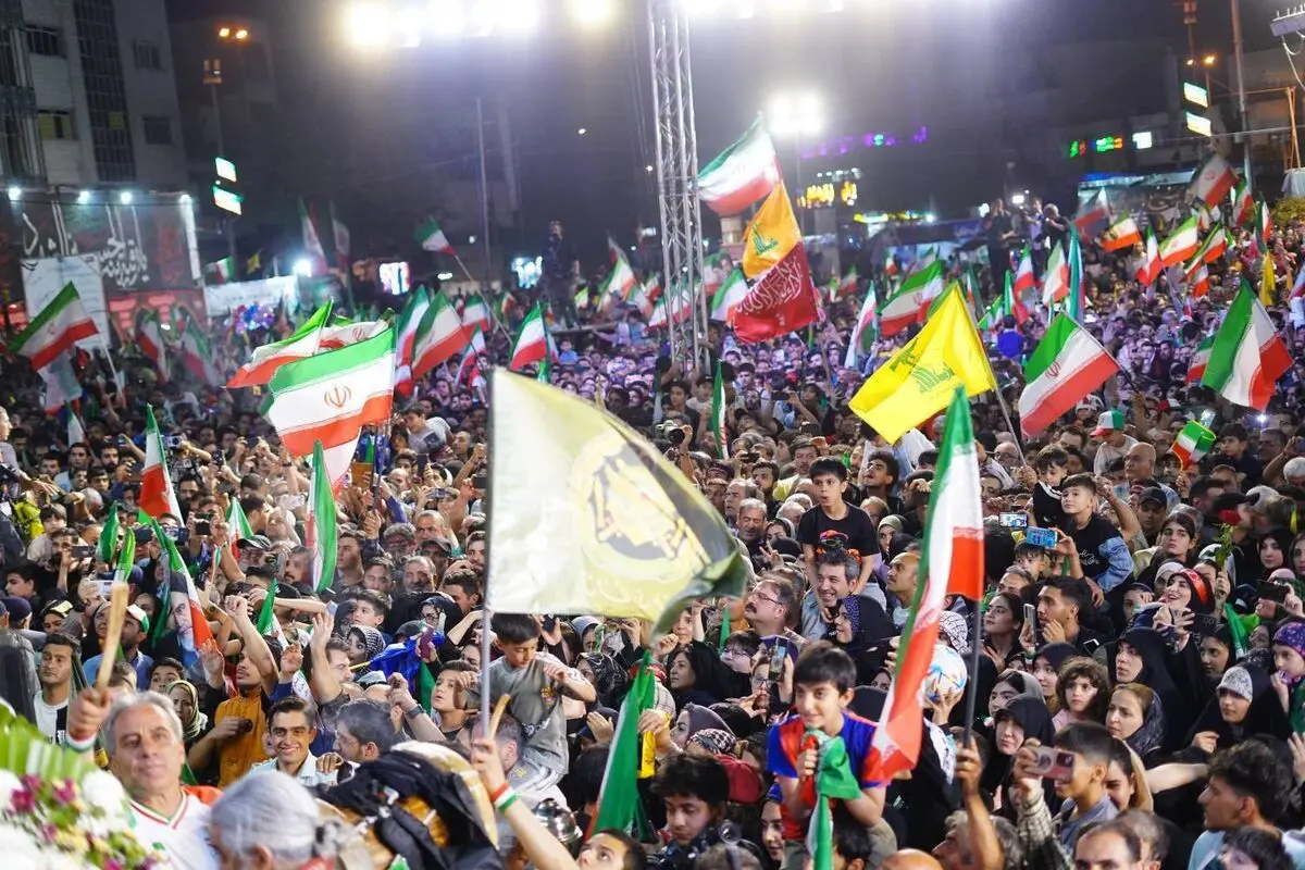 بردن هر نمادی به جز پرچم ایران به جام جهانی ممنوع شد